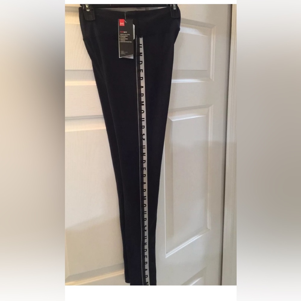 Under Armour Leggings pants Graphic Taping Sides NWT new women’s - Picture 3 of 12